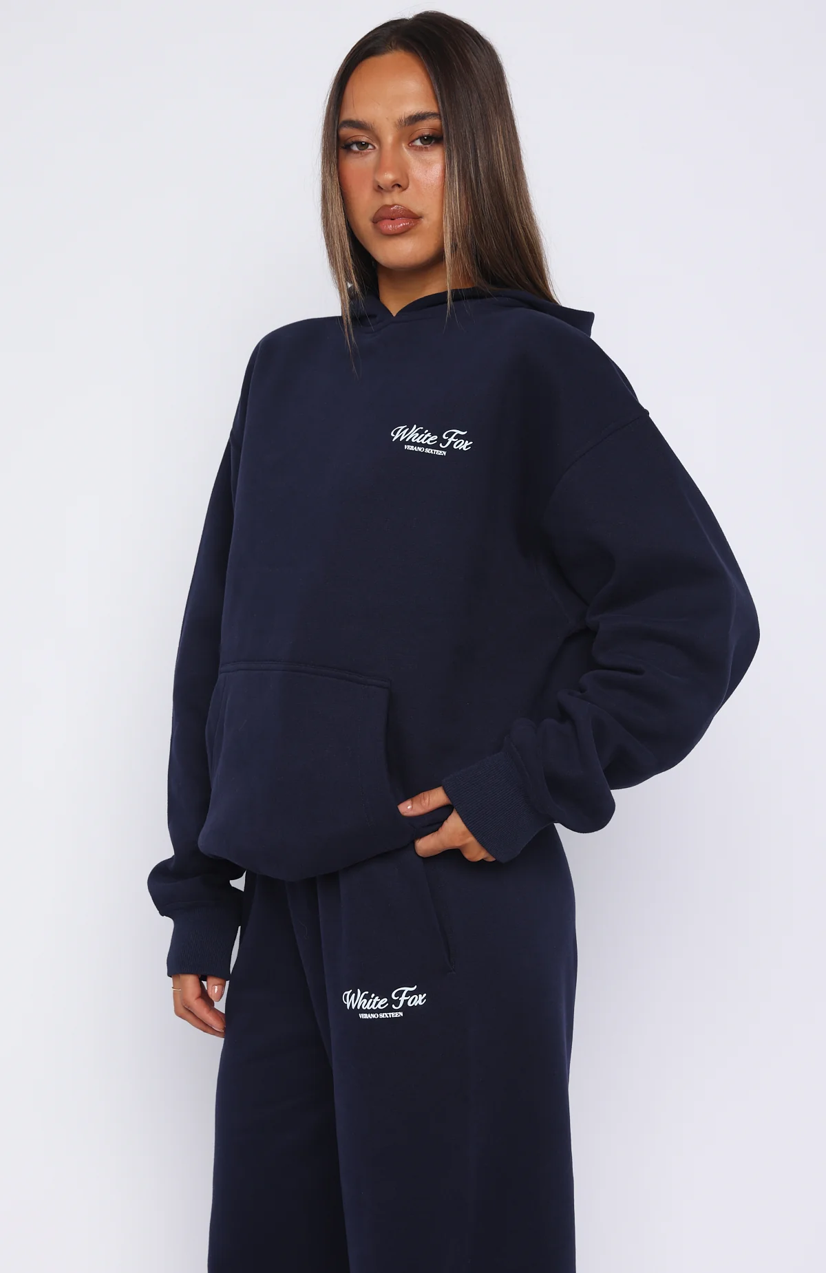 11226-verano-sixteen-lilia-oversized-hoodie-navy-4.webp Verano Sixteen Lilia Oversized Hoodie Navy