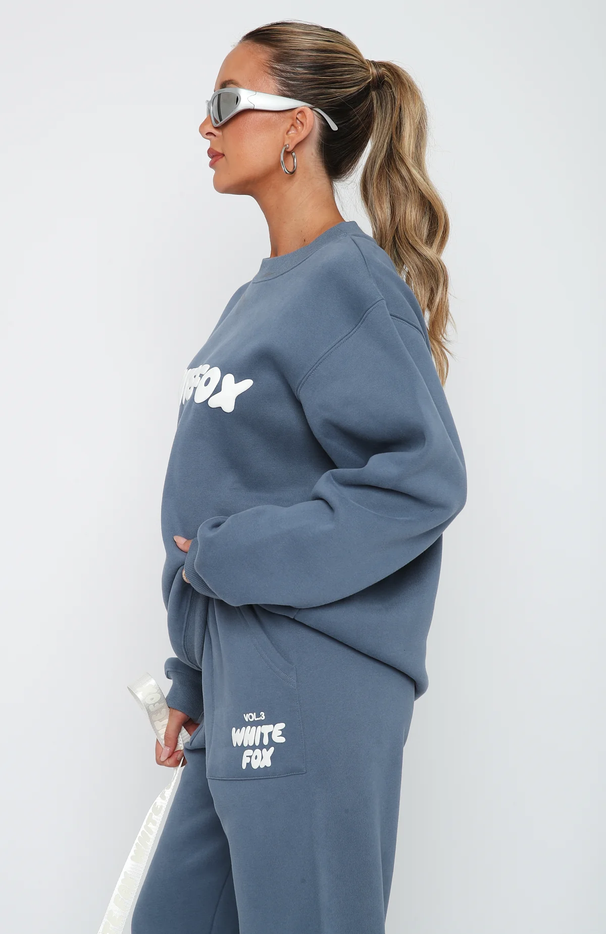 195-offstage-sweater-ocean-3.webp Offstage Sweater Ocean