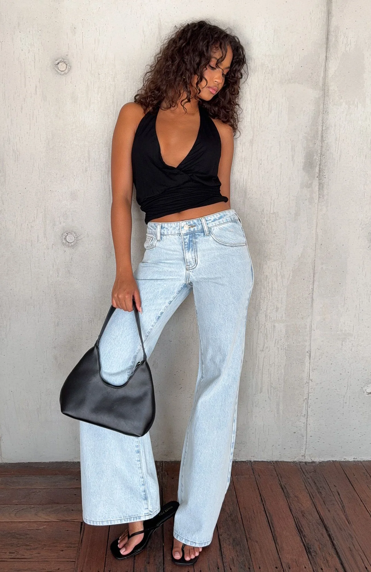 2035-cielo-low-rise-flare-leg-jeans-glacier-blue-1.webp Cielo Low Rise Flare Leg Jeans Glacier Blue