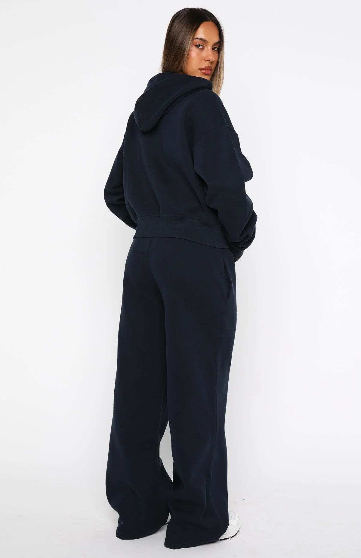 20418-daydreamers-madeline-wide-leg-sweatpants-navy-4.webp Daydreamers Madeline Wide Leg Sweatpants Navy