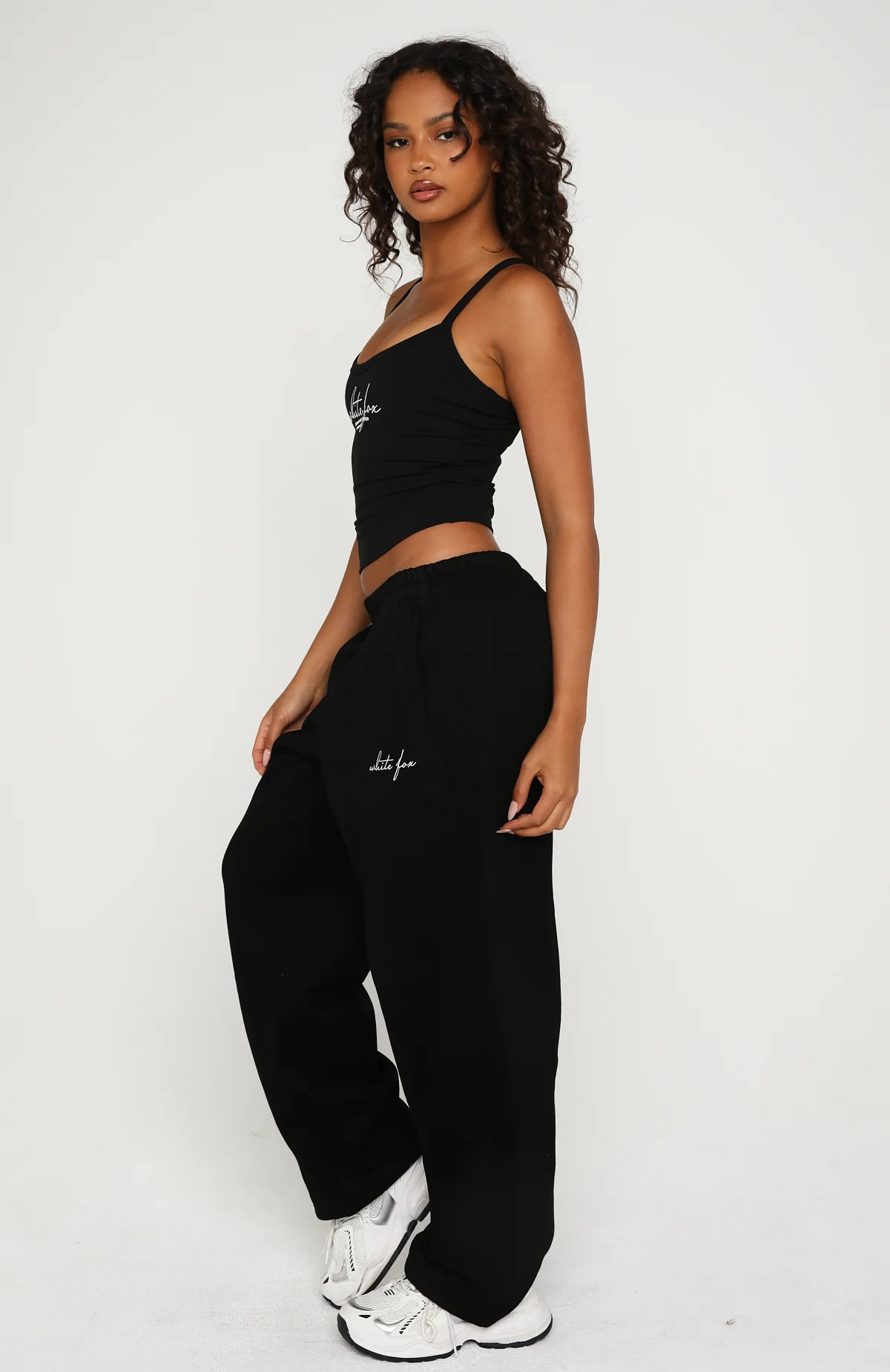 4332-know-what-you-want-barrel-leg-sweatpants-black-3.webp Know What You Want Barrel Leg Sweatpants Black