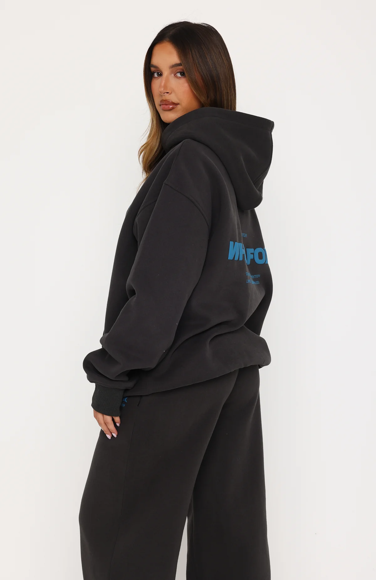 7036-studio-17-tallulah-oversized-hoodie-charcoal-4.webp Studio 17 Tallulah Oversized Hoodie Charcoal