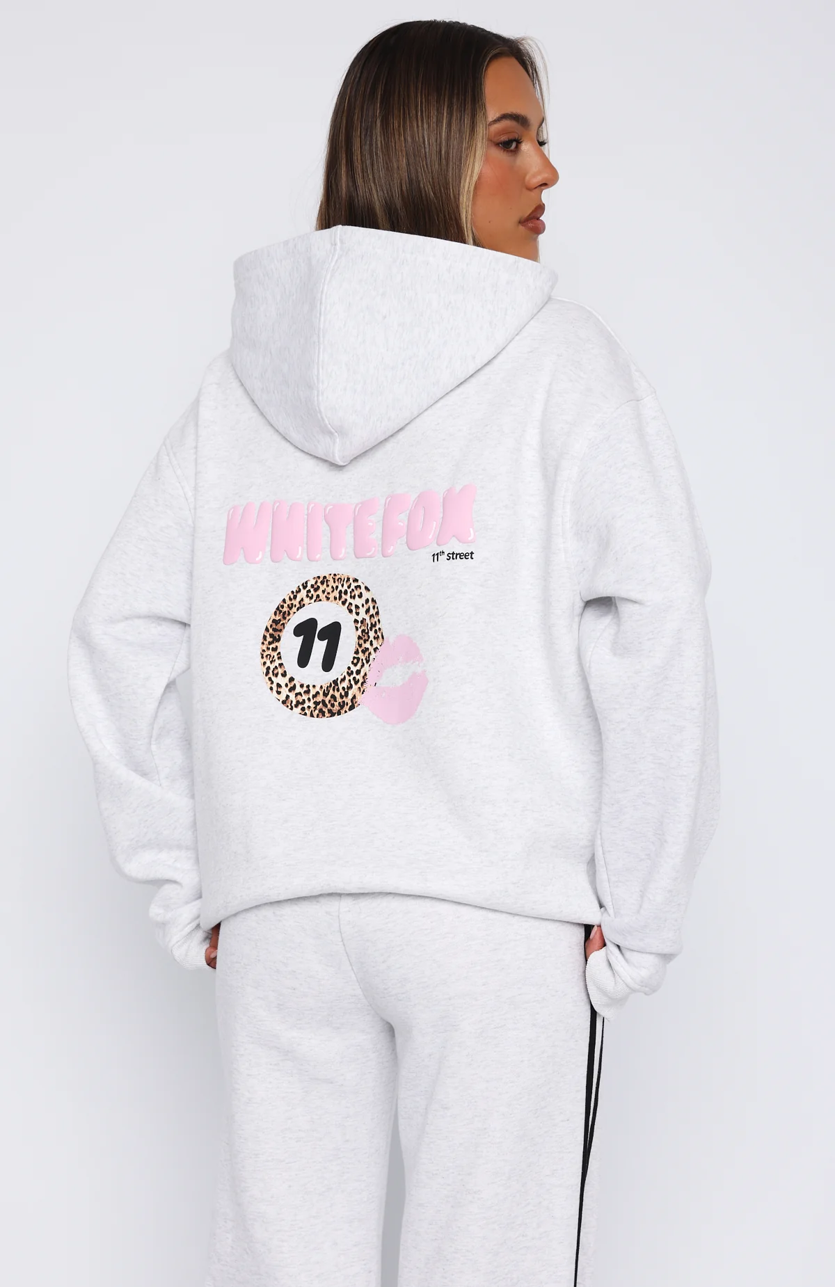8586-11th-street-she-s-so-lucky-oversized-hoodie-leopard-splice-5.webp 11th Street She's So Lucky Oversized Hoodie Leopard Splice